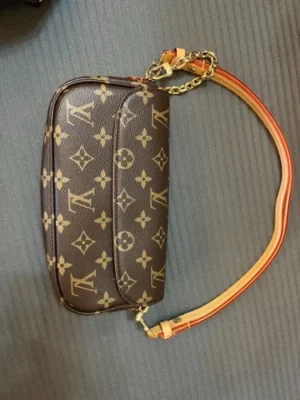 Louis Vuitton M81911 Wallet on Chain Ivy photo review