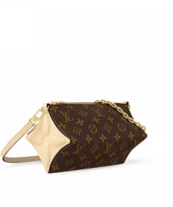 Louis Vuitton M11672 Bloom Pouch Banana Yellow