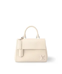 Louis Vuitton Epi Leather M58928 Cluny Mini