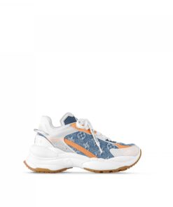 Louis Vuitton LV Run 55 Sneaker Monogram Denim Blue 1ACHTV